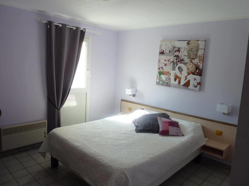 Logis La Grande Bastide Hotel Oraison Exterior photo